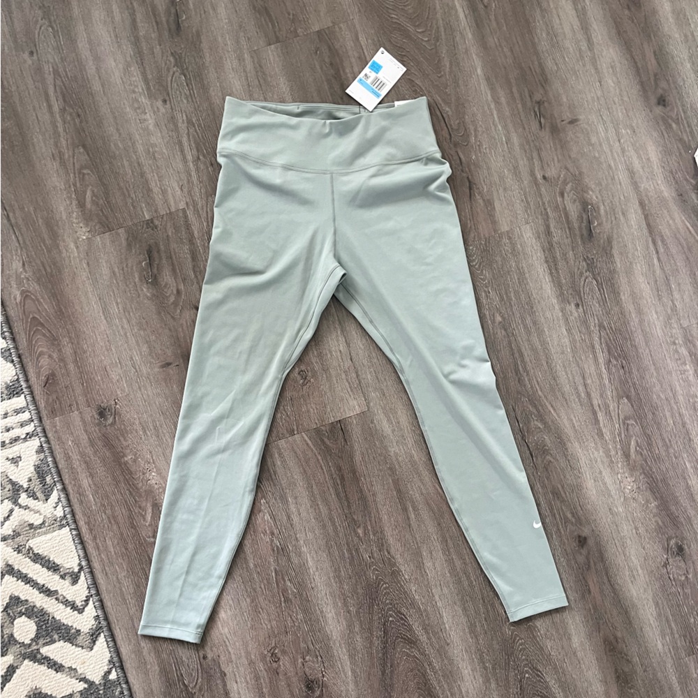 Nike drifit leggings